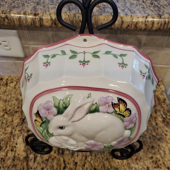 Franklin Mint Le Cordon Bleu Bunnies Butterflies Jello Mold Wall Hanging 1986 - Picture 2 of 6